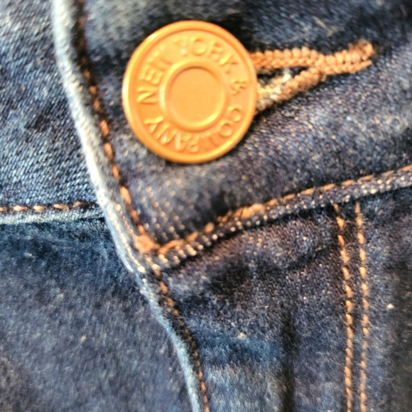 New York and Company 19" blue denim skirt - Picture 9 of 10